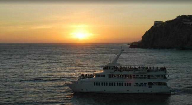Atardecer en el mar